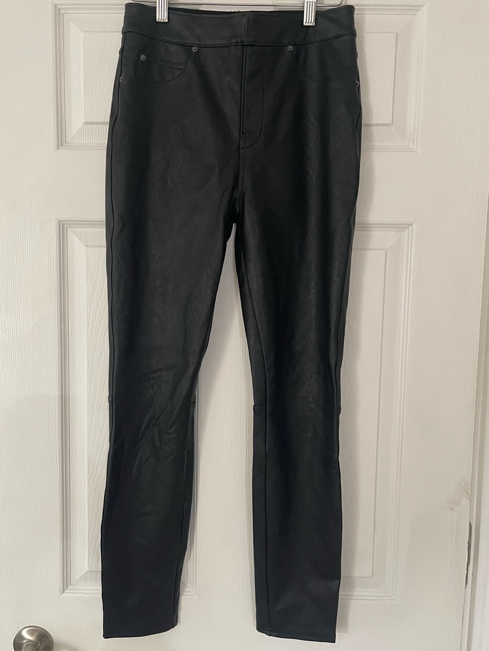 Spanx Women’s Black Faux Leather Jeans - Sleek Stretch Skinny small
